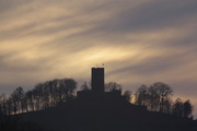 Burg Steinsberg in der Abenddämmerung
